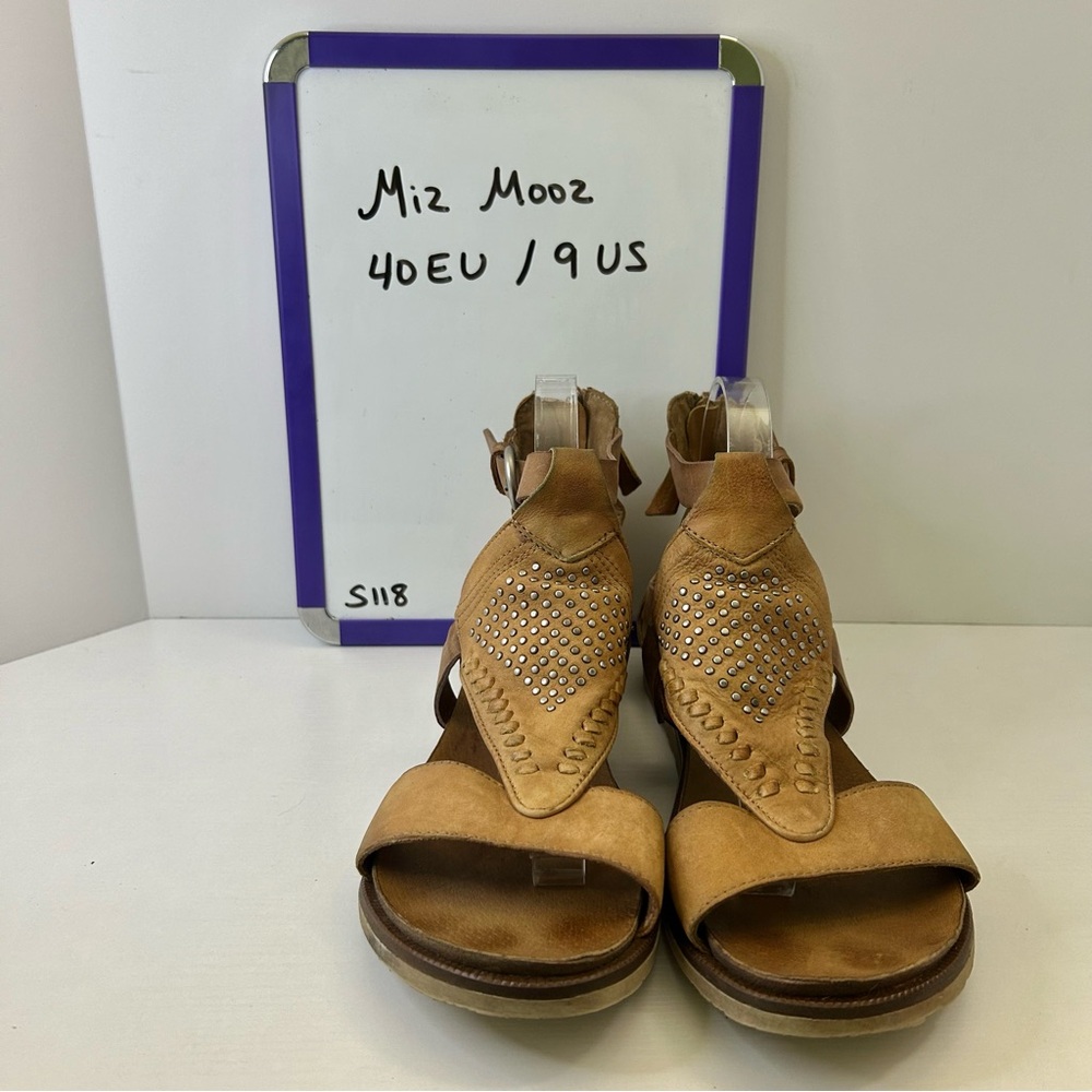 Miz Mooz Tessa Cognac Brown Leather Silver Stud Zip Back Gladiator Sandals Sz 9 - Picture 13 of 15